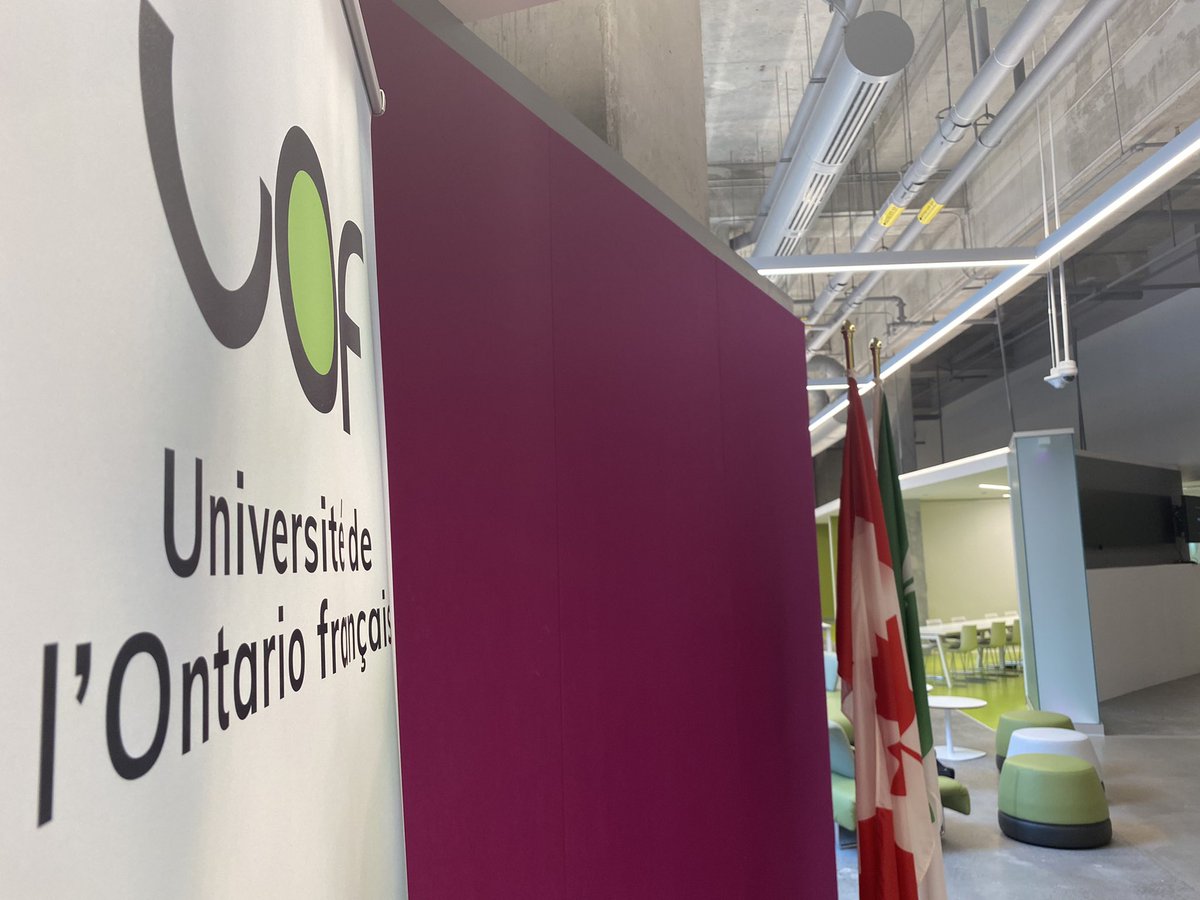 ONfr_TFO's tweet photo. Jour d’inauguration à l’@universiteON en présence des ministres @GinettePT @C_Mulroney @JillDunlop1. L’institution franco-torontoise a ouvert ses portes en septembre #onfr #tofr https://t.co/jGIZANsaaB