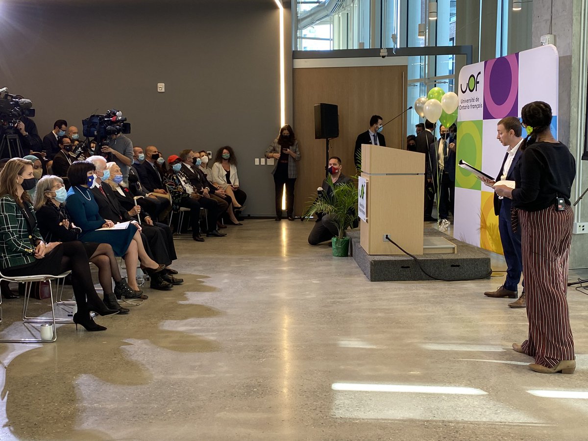 ONfr_TFO's tweet photo. Jour d’inauguration à l’@universiteON en présence des ministres @GinettePT @C_Mulroney @JillDunlop1. L’institution franco-torontoise a ouvert ses portes en septembre #onfr #tofr https://t.co/jGIZANsaaB
