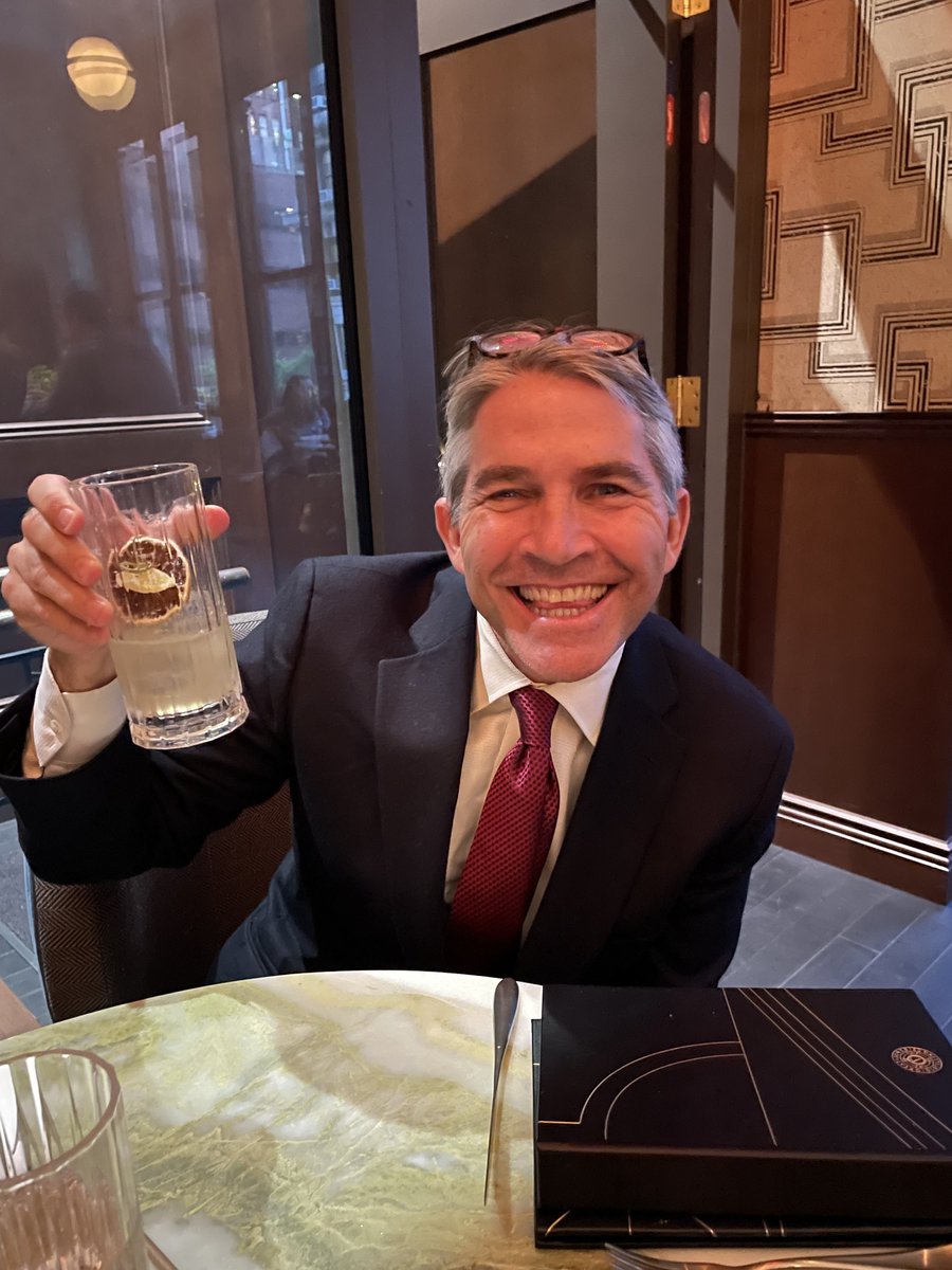 Chris R. Swonger tweet media