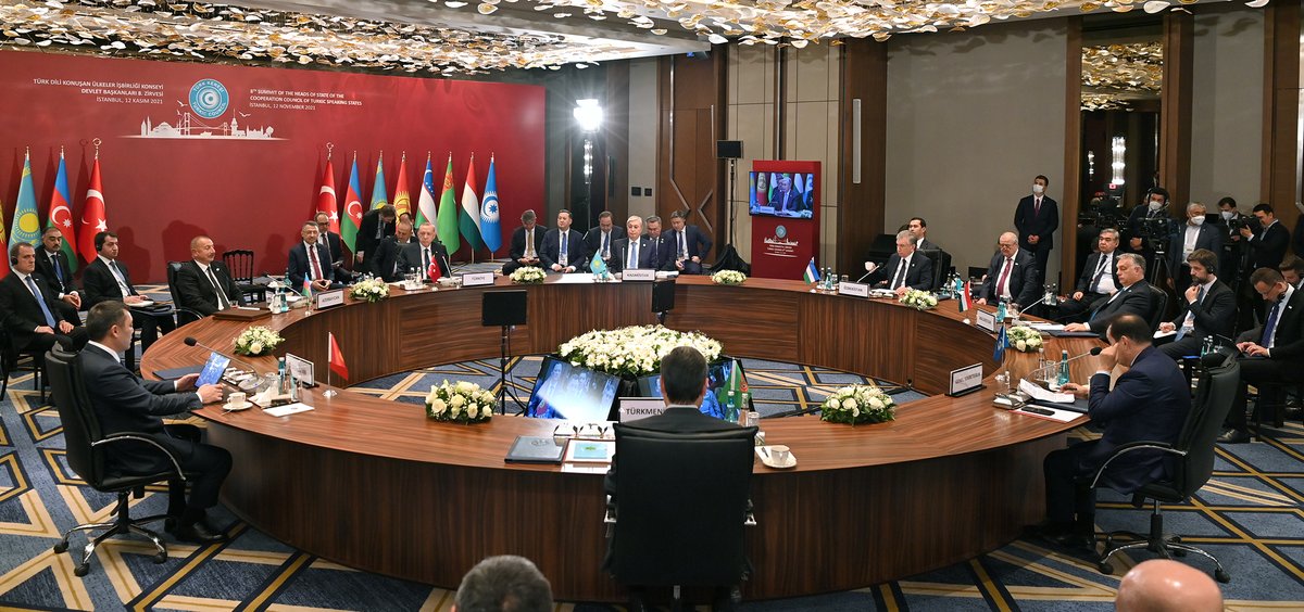 aqorda_press's tweet photo. 🇰🇿 🇦🇿 🇰🇬 🇹🇷 🇺🇿 🇹🇲 🇭🇺 
Мемлекет басшысы Қасым-Жомарт Тоқаев Түркітілдес мемлекеттердің ынтымақтастық кеңесінің VIII Саммитіне қатысты

https://t.co/QLHE0Elvtb https://t.co/6Ch8WFAPwo