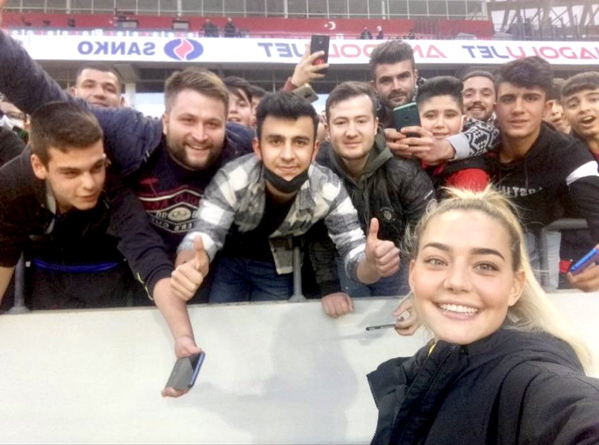 All stara gitse genel kitle tarafindan cok desteklenir, ama gitme ihtimali cok dusuk. Gitmemesi onun kariyeri acisindan cok daha iyi olur cunku lige buyuk kulupler katildi ve kendi yolu daha acik. Hakkinda hayirlisini diliyom 😹💛