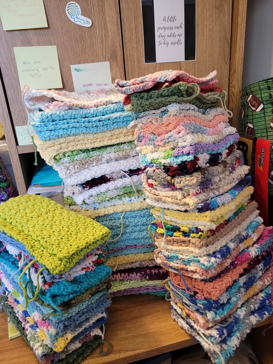 ActuallyYarn's tweet photo. I have lots of ends to sew in over the next little bit
#workneverdone #crochetcloths #supportsmallbusiness https://t.co/P58PvGaIHF