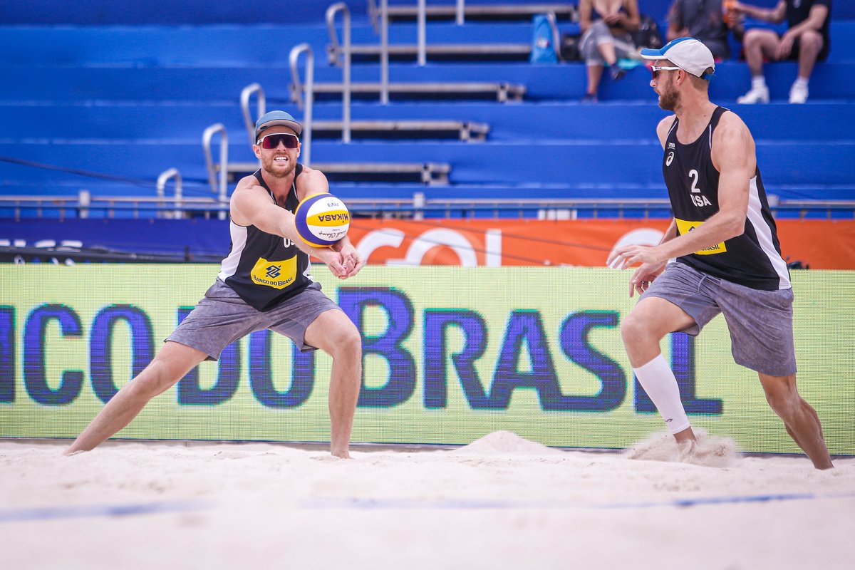 USAVBeach's tweet image. The men advance, too. Six USAV pairs are in the playoffs!

9 am PT, Ct 3: Schalk/Brunner v 🇷🇺
9 am PT, Ct 4 Budinger/Field v 🇳🇴
10 am PT, Ct 1: Crabb/Sander v 🇪🇸

Watch: go.usav.org/BVBWyt