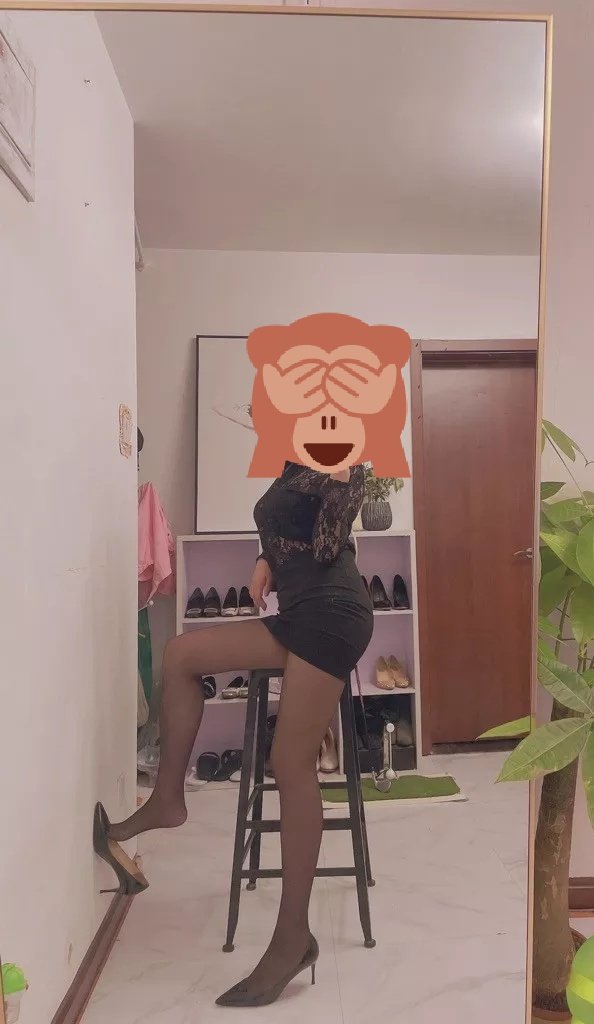 UZqt0's tweet photo. 搞个门槛198过滤一些屌丝，我只有晚上才会玩这个软件！晚上可以私信我，然后我加你！非诚勿扰！不是有了联系方式我就会和你做爱！你们考虑清楚！我是要找高质量！#新乡 https://t.co/iZFHhyInBC