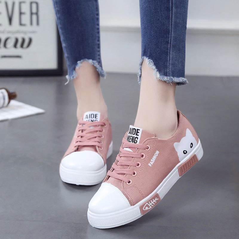 Shoes_Mart1's tweet photo. 👟Shoes👠

A correct pair of shoes can easily define your personality as it is an extension of your taste and fashion sense!

➡️Follow For More Details.

#competition #influencer
#influencermarketing
#fridayfeeling 
#MondayMotivation https://t.co/JKxRSRqhEY