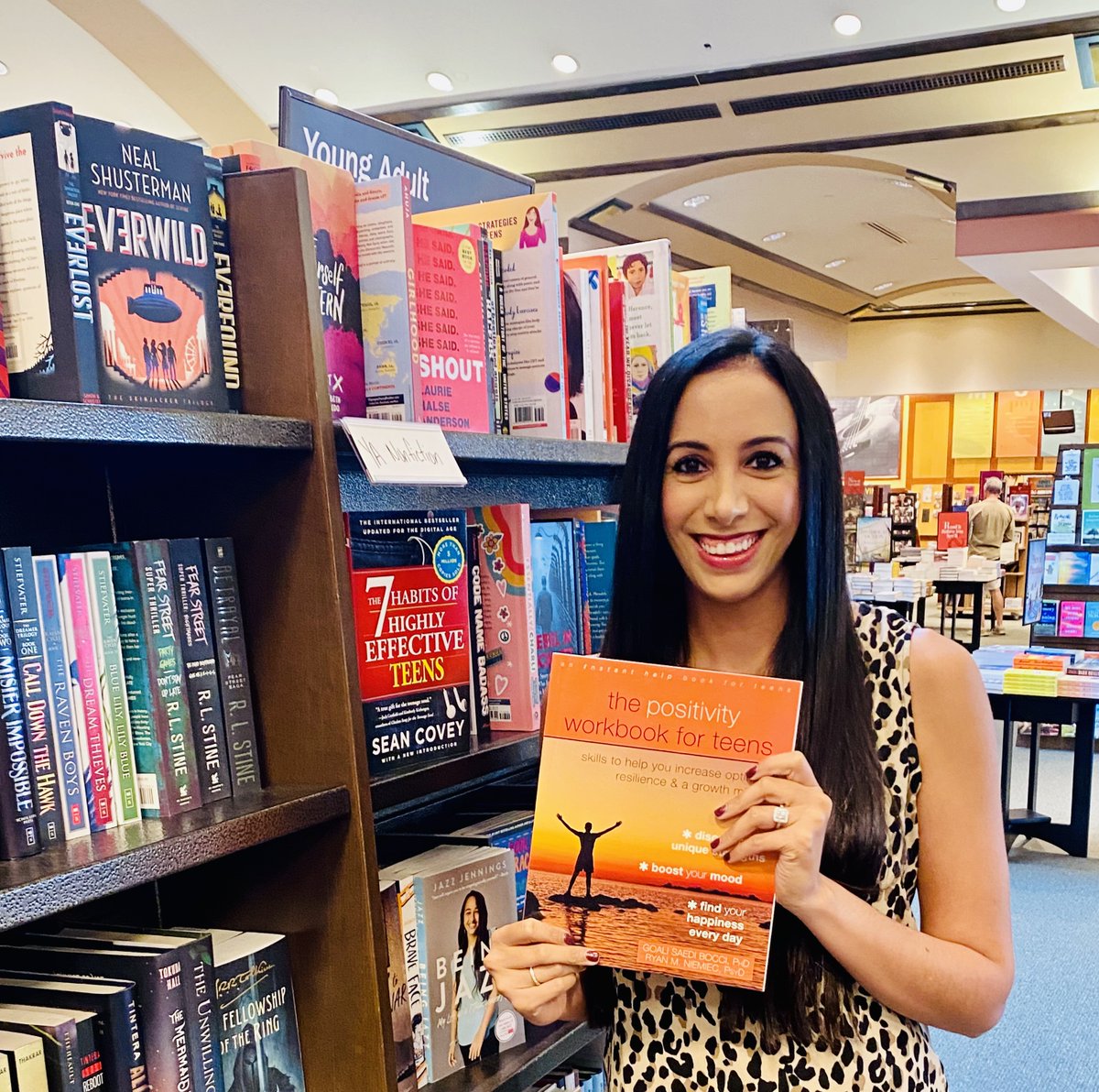 Dr. Goali 📚🛋👩🏻🏫📝 tweet media