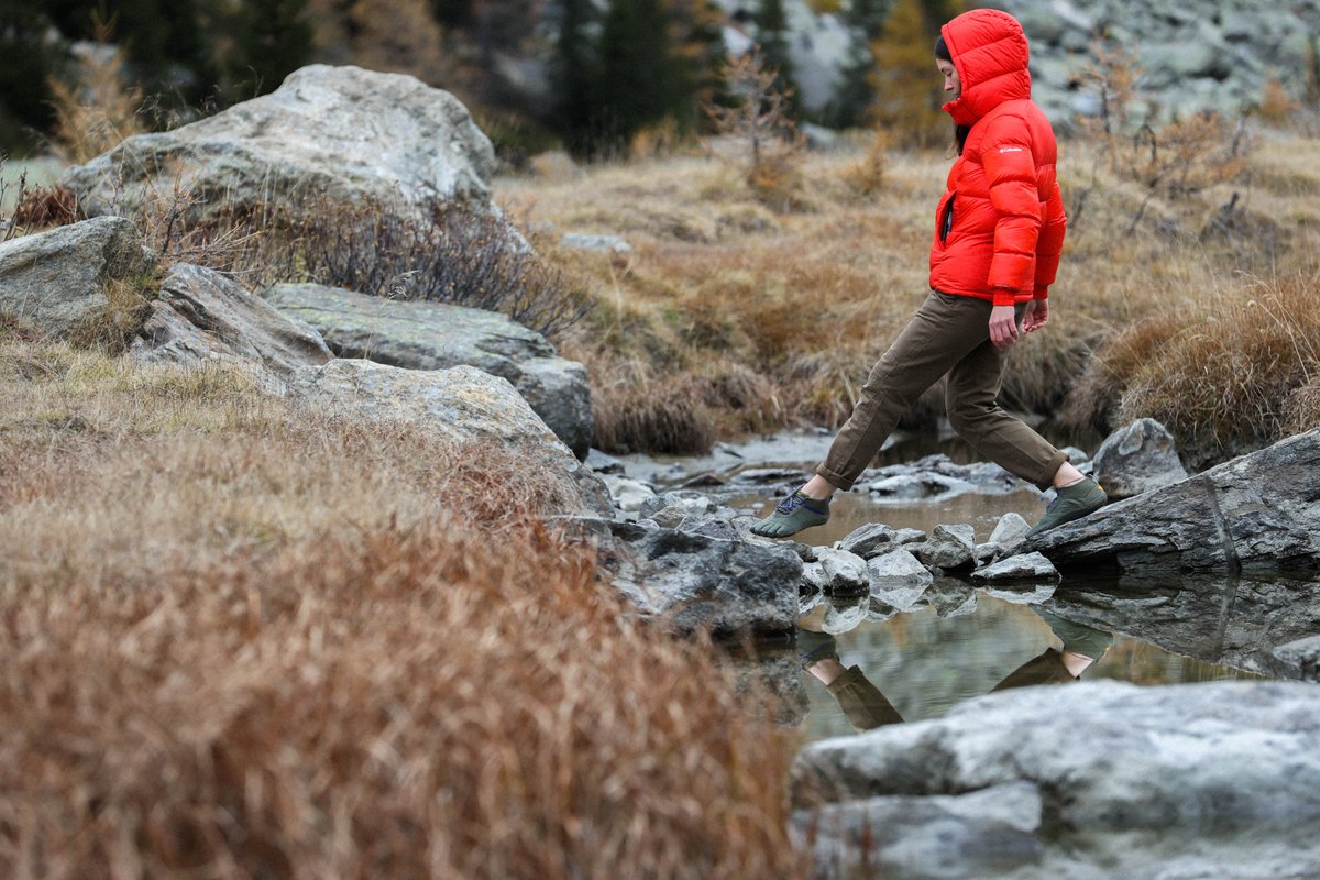 VibramFF_EU's tweet photo. With #VibramFiveFingers V-Alpha you can walk on 
any terrain thanks to #VibramMegagrip compound.
#YourConnectionToEarth https://t.co/XLnoI4XXZh