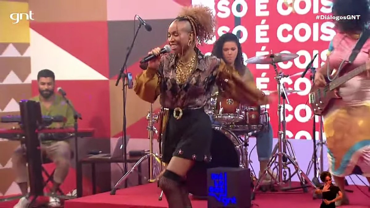 infosconka's tweet photo. DEU UMA DE LOUCA! Com seu comeback cada vez mais próximo na emissora carioca, Karol Conká esteve nesta quinta-feira (11/11) no programa #DialogosGNT.
Em um papo com diversas mulheres, comandado por Gaby Amarantos. Karol falou sobre sexualidade, representatividade de mulheres https://t.co/d9vS9AgtwB