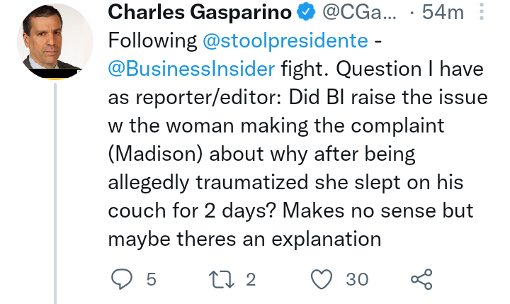 WakeUpHedge's tweet photo. People like this clout chaser should just be ignored. The clown only talks about things that are trending. He thinks he's a reporter? 😂😂. Wait till stories come out about this scumbag. 😉😘 https://t.co/LH8g6aQUtd