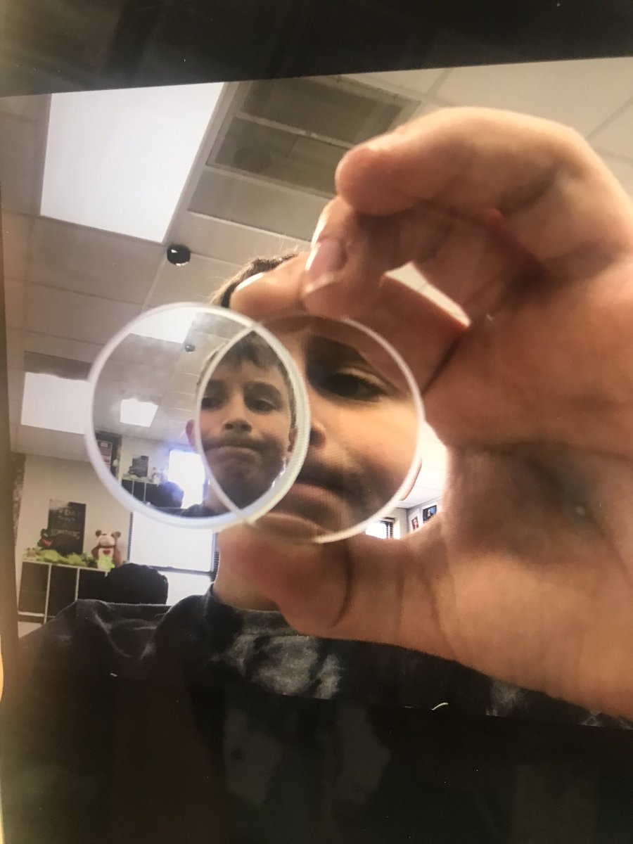 MrsRousey5's tweet photo. #GR8gators Fun with lenses!!! Scientifically marvelous!! https://t.co/ylzWnptVsh