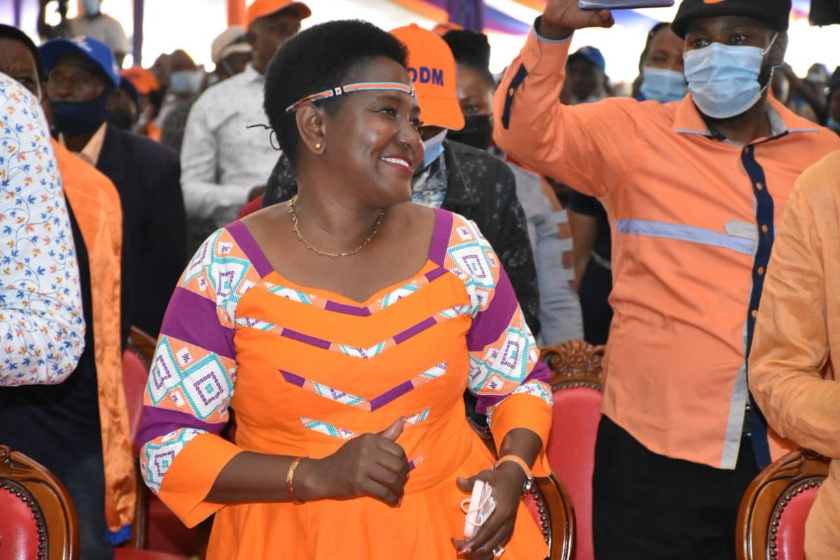 Malelueunice's tweet photo. Madam president in makueni,Azimio la umoja.
@RailaOdinga @edwinsifuna @Mponjiwa @LizAdundo1 
#ODMwomenLeague
#ODMYoungCaptains https://t.co/piAVCXhh7E