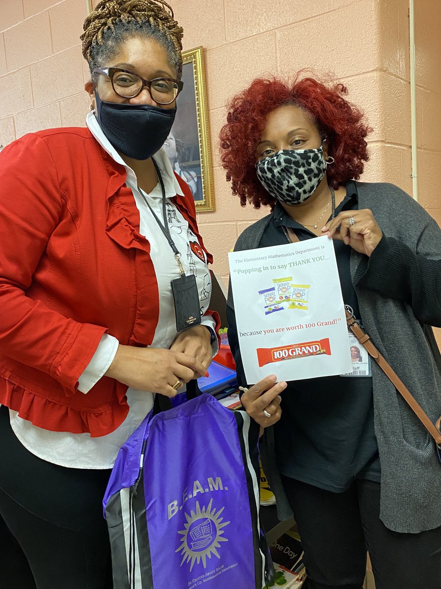 LewisdaleLions's tweet photo. What a nice surprise visit! Thank you for the swag from the Math Department @PGCPSK5Math! #pgcpsproud https://t.co/4S8SRwd917