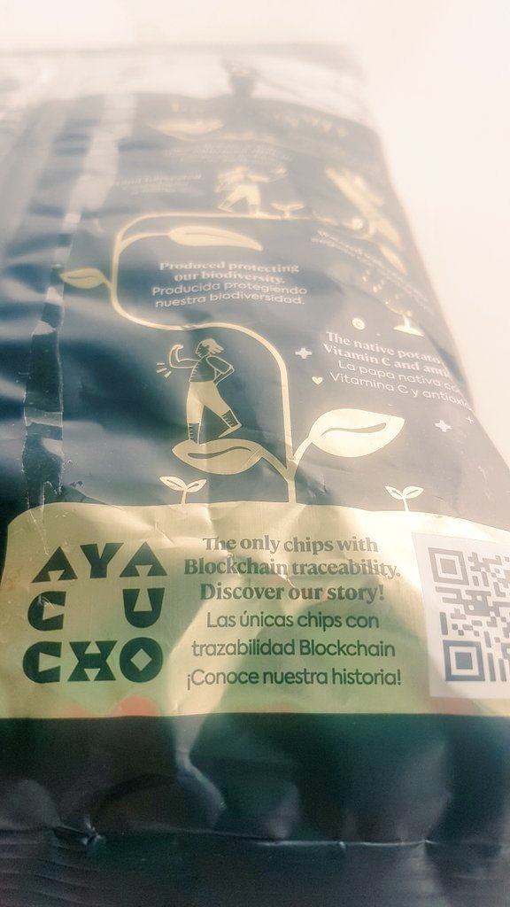 rachelbowenart's tweet photo. The story of these Peruvian chips have blockchain traceability. The purple and pink potatoes here are so delicious. There are over 4000 varieties of potatoes in Peru!! #purple potato #pinkpotato #chips #chipsonblockchain #blockchain #peru #potatos #peruvianchips #crisps #tiyapuy https://t.co/HsfRXmI28k