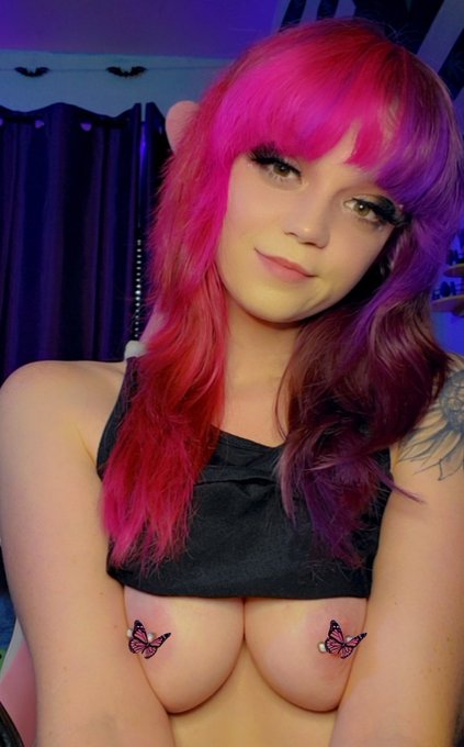 Put your rock hard Cock between my soft tits daddy https://t.co/zQuSKnWzJI<a href="/tag/newprofilepic"class="tags"><span>#newprofilepic</span></a>