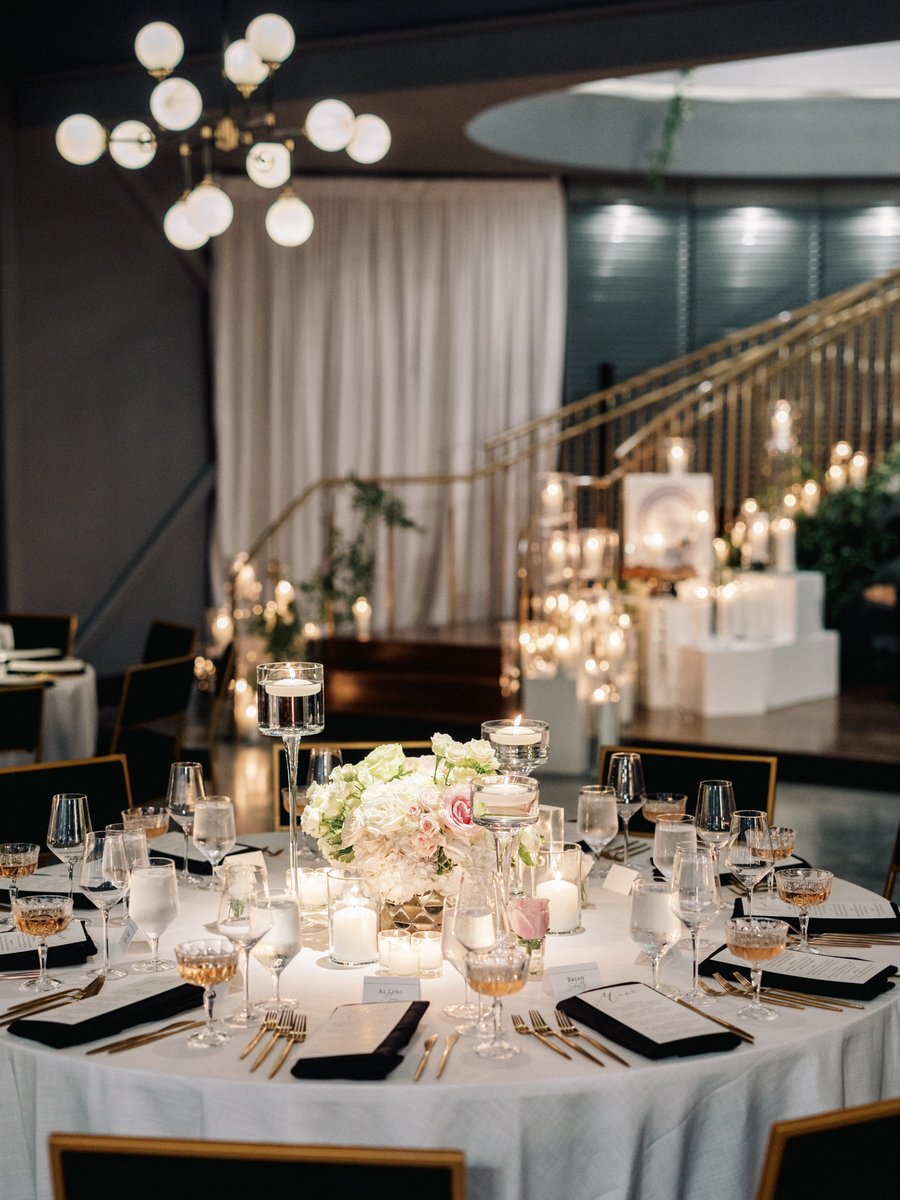 FestiveSTL's tweet photo. Clean lines, candlelight and modern elements make this sophisticated look a stunning combination. 
Floral: @festivestl 
Planning: @kateandcompany 
Photo: @mikecassimatis 
Venue: @thedogwoodstl 
Cake: @thecakerystl 
Stationer: @paper.ink.co 
Lighting: @decorumeventsstl https://t.co/3JVYW5KDb5