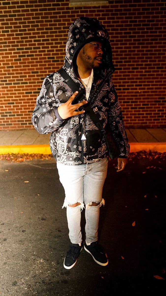 Twoineyy's tweet photo. I Just Wanna Get Money & Get Fly Yβall Can Have Everything Else.. #BAGSZN ππ#SouthWestT βοΈπ¦
https://t.co/IQ7AVwYFTi