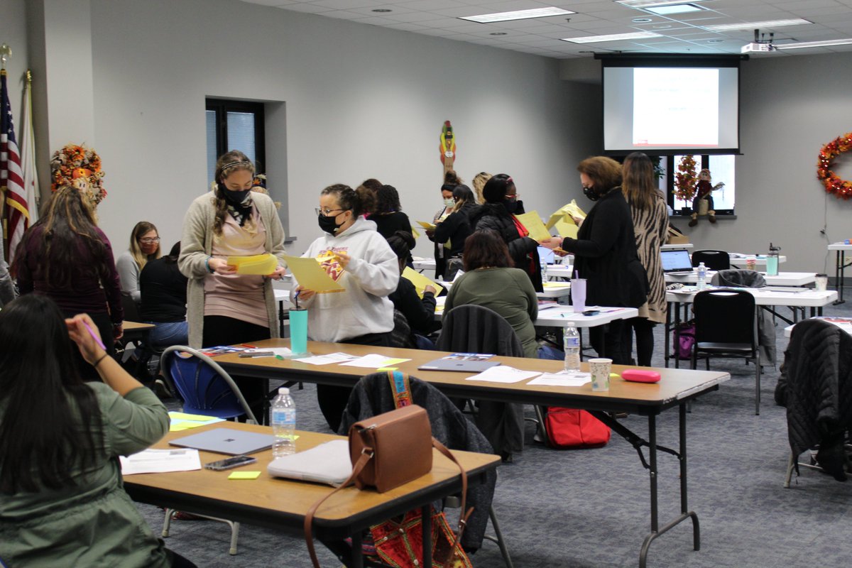 maywood89's tweet photo. D89 ESL Resource teachers, Instructional Coaches, and Academic Interventionists are led by Jen Jump in learning strategies and practices to support English language learners in Reading, Writing, Speaking and Listening.
#D89AlwaysLearning #D89Bilingual https://t.co/rPf92wd0lp