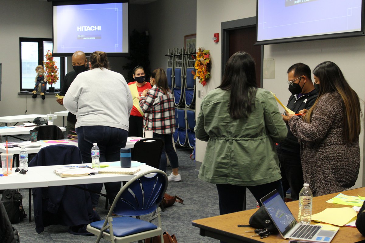 maywood89's tweet photo. D89 ESL Resource teachers, Instructional Coaches, and Academic Interventionists are led by Jen Jump in learning strategies and practices to support English language learners in Reading, Writing, Speaking and Listening.
#D89AlwaysLearning #D89Bilingual https://t.co/rPf92wd0lp