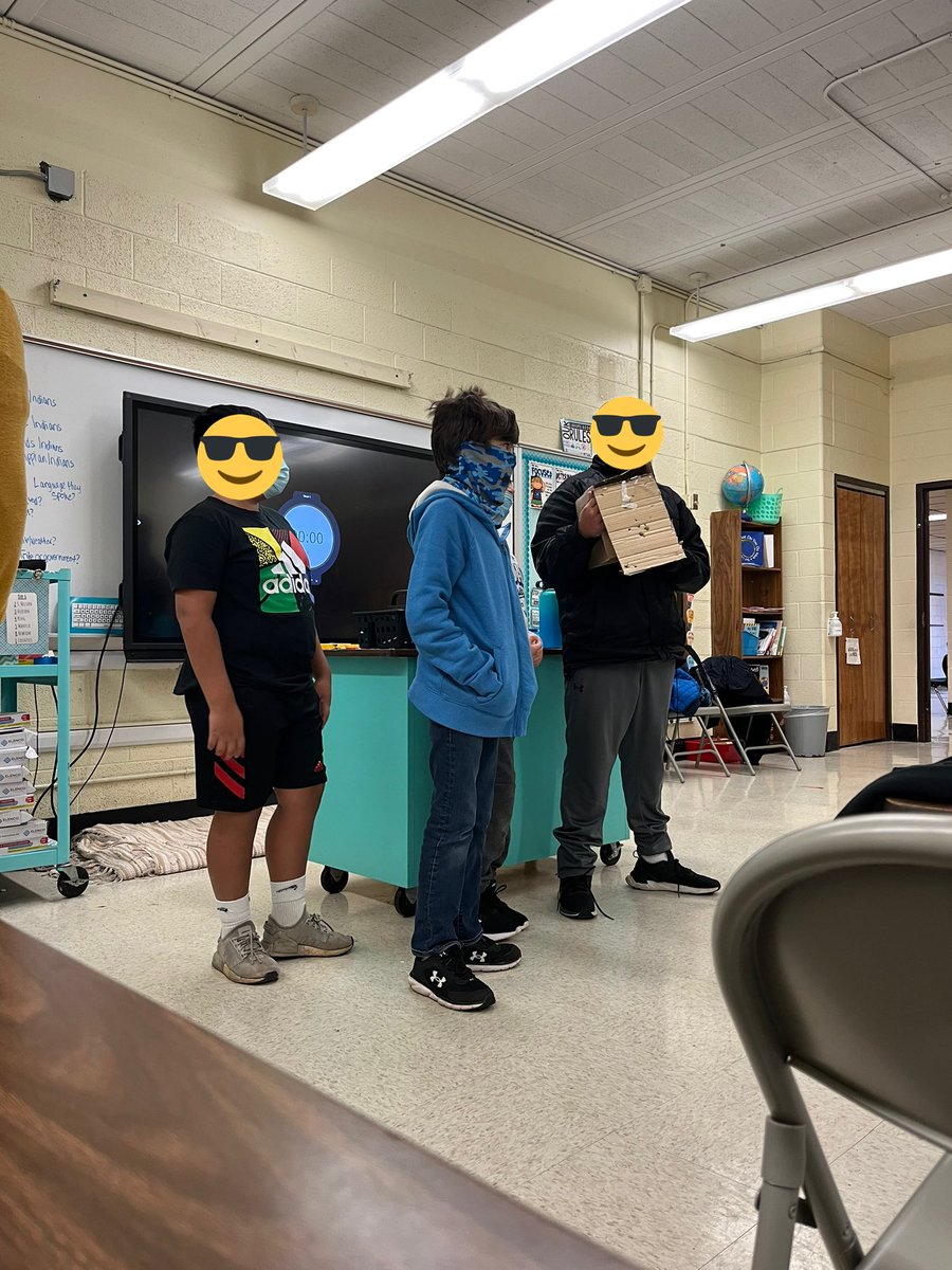 megan__burnette's tweet image. Over the last several weeks, 5th graders at @WestHillsElem have been working as architects and engineers to design a parking garage for @UTKnoxville. Today, they presented their prototypes to a panel of real life engineers.  #KCSSTEM