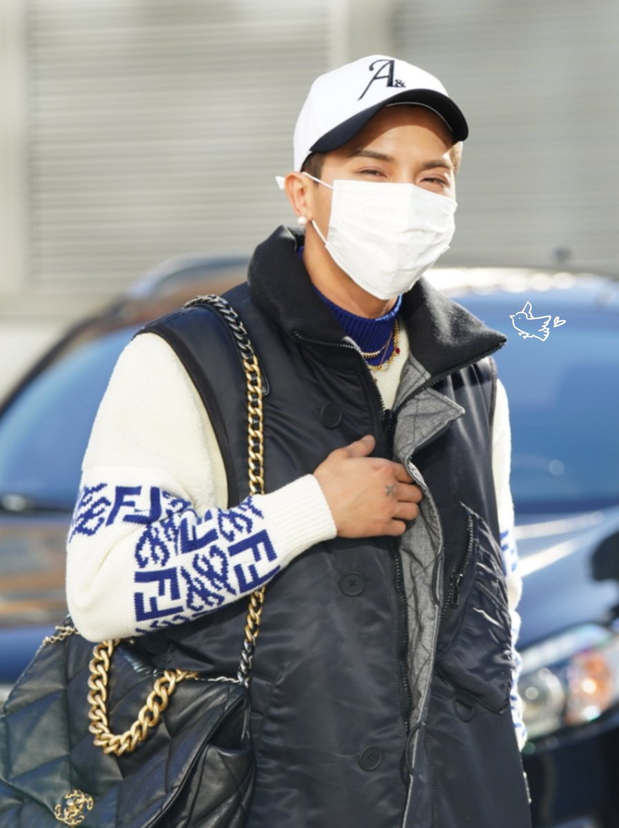 bluebird930330's tweet photo. 211112 

쌍커풀 유죄😭 

#MINO #WINNER #송민호 #위너 https://t.co/lEi2psV8wV