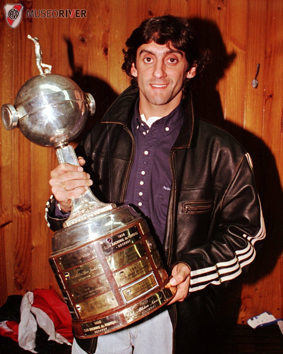 👑🇺🇾 Que de la mano del uruguayo... 🏆