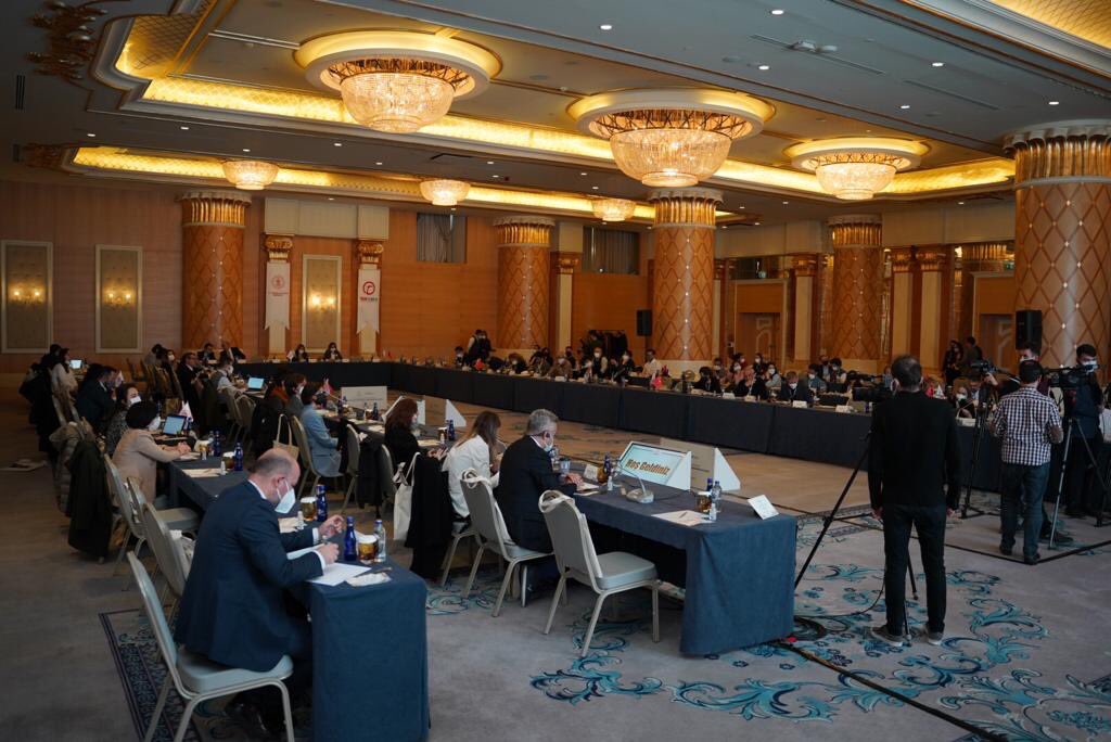 ktbtelifhaklari's tweet photo. 📌 Cansu Ataman’ın moderasyonunda gerçekleştirilen panelde, panelistlerimiz Prof. Dr. Deniz Bayrakdar, Dr. A. Ercan Özgür, Dr. Erman M. Demir, Mert Fırat, Erkan Şimşek, Özgür Karayalçın ve Salih Kükrek değerli katkılar sağladılar. https://t.co/j0tE98uJsf