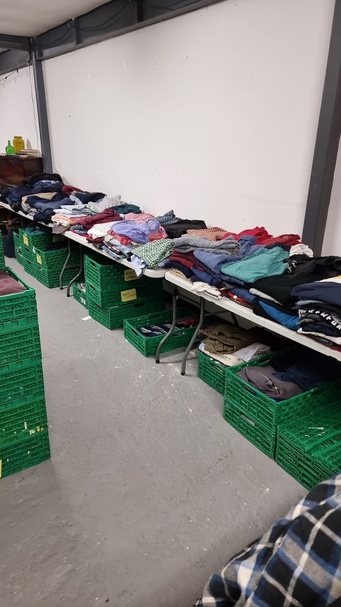 member_coop's tweet photo. How do you spend your days off? Volunteering is very worthwhile. 1.1 tonnes of good clothing donated to refugees, the homeless and to people who are struggling. Thank you to the #Leadworks for the space and a massive thank you to all the ARC's volunteers for making this possible. https://t.co/XkJdHs6KPj