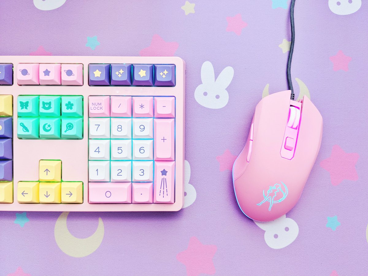 deathxpetal's tweet photo. ⭐DESKMAT GIVEAWAY⭐

♡ retweet [no qrts] &amp; follow to enter
♡ open worldwide
♡ winner will receive 1 x deskmat of their choice https://t.co/8HMNWBagkG