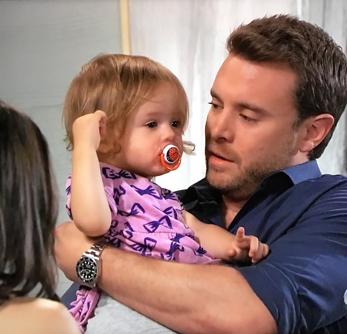 christy041499's tweet photo. Kelly said he’s like a 5 yr. old 🥰maybe that’s why he certainly has a special kind of chemistry with children❤️Just add it to his, charm, class, kindness, & endless talent. #BillyMiller #borntobeadad #BillyDeservedBetter #BringBackBillyMiller https://t.co/5RTFNzjlF4
