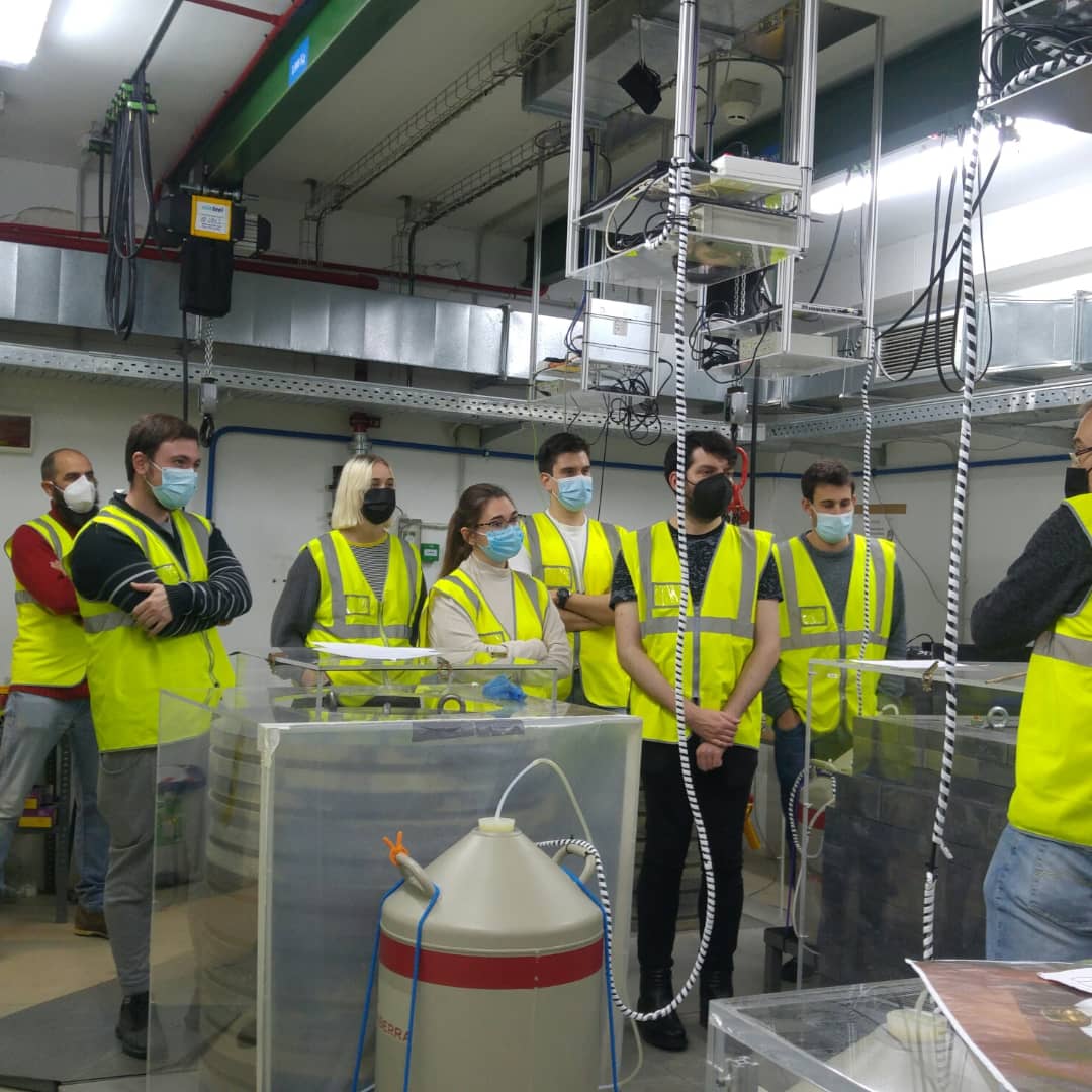 CAPAUnizar's tweet photo. Thanks to all the team of the @labsubcanfranc for this two days of activities. Today measuring radiactivity at the lab. #astroparticles, #DarkMatter, #undergroundLaboratories https://t.co/VzEFtFTo0o