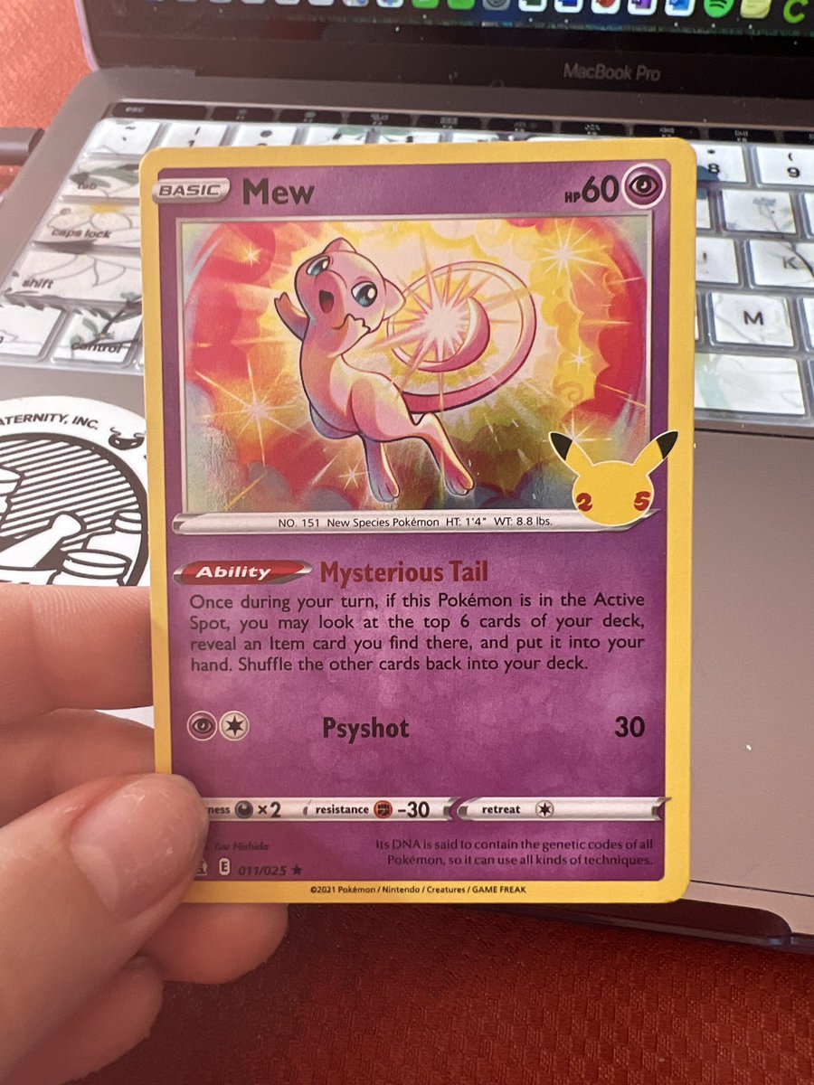 lulumonk2's tweet photo. 2 good pulls from that pack if I do say so! 

I love mew so much 😭 maybe one day I can find the Sword and Shield packs to try to pull for the shiny mew 

#pokemoncardpulls https://t.co/wgSRWxH9Co