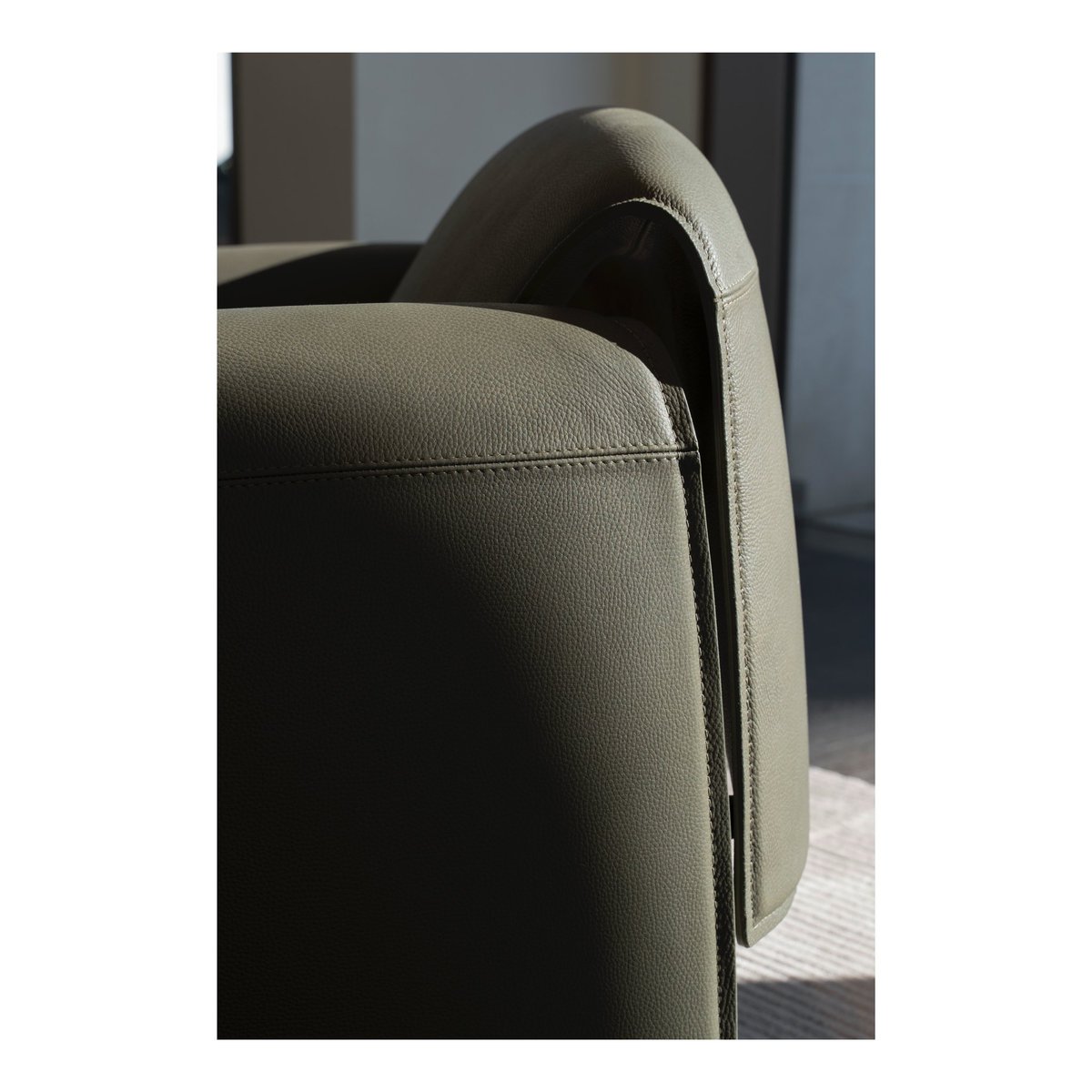 Poliform UK tweet media