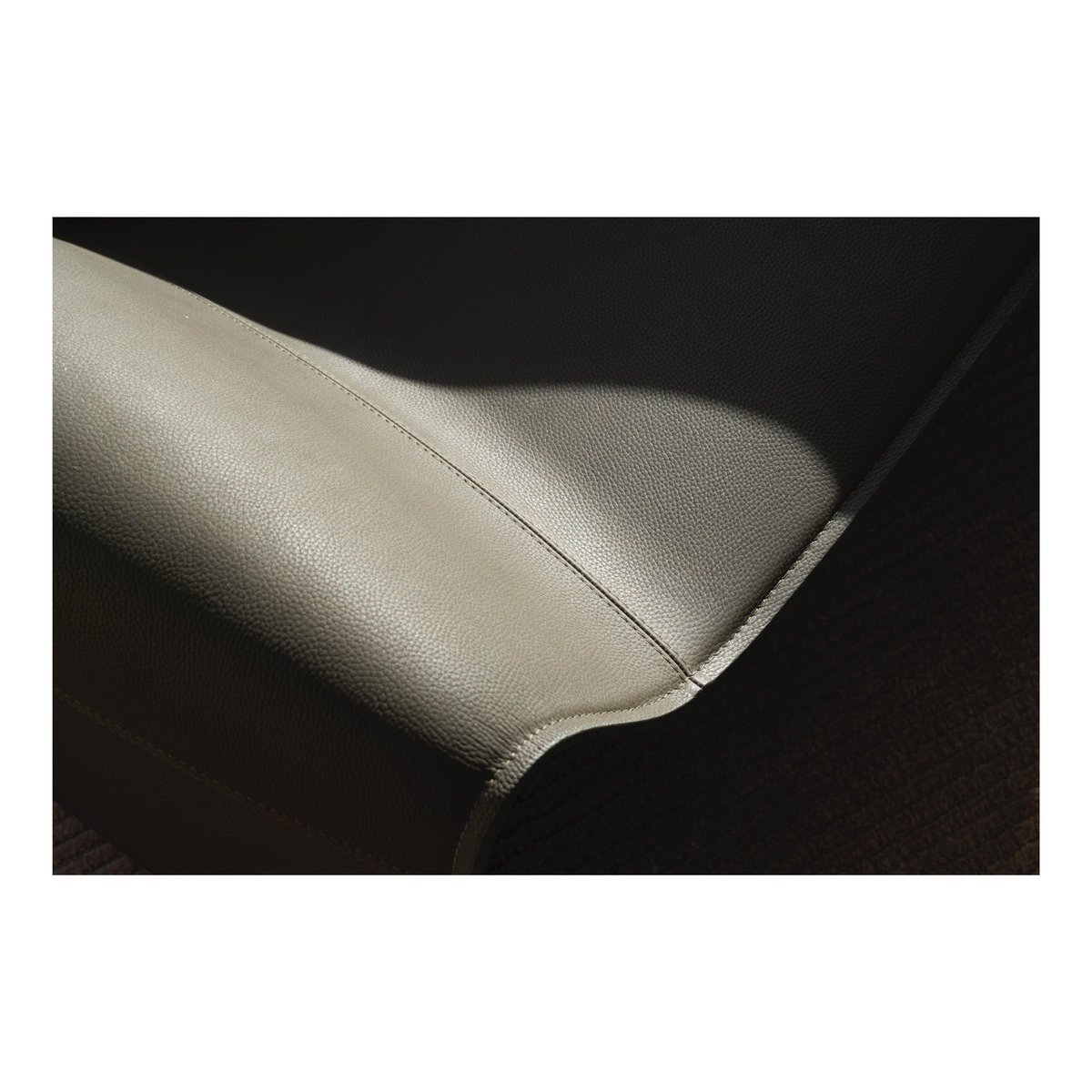 Le Club armchair has landed at our King’s Road Showroom: when true comfort meets masterful design. This brand new armchair by Jean-Marie Massaud reinterprets 1970s style in a contemporary key, a true testimony to Poliform’s unique and high-quality craftsmanship.

#poliformuk