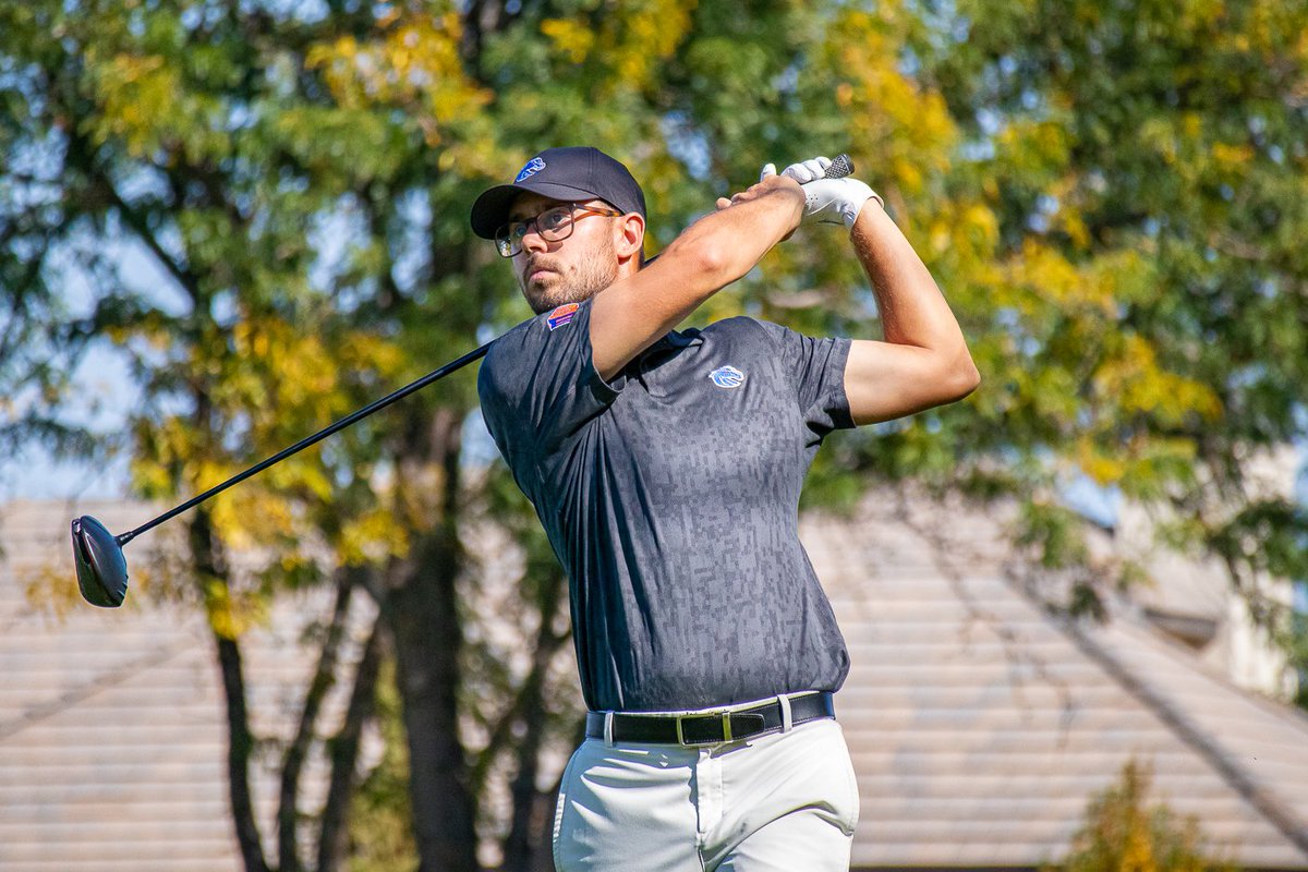 BroncoSportsMGF's tweet photo. Nick Hedman has been an impact transfer for Boise State this season:

🔝-25 finish in first tournament
🔥 Season-low 68 
🏆 Part of Broncos' record-breaking Mark Simpson Invite 

#BleedBlue | #WhatsNext https://t.co/FZCb9tYiK6