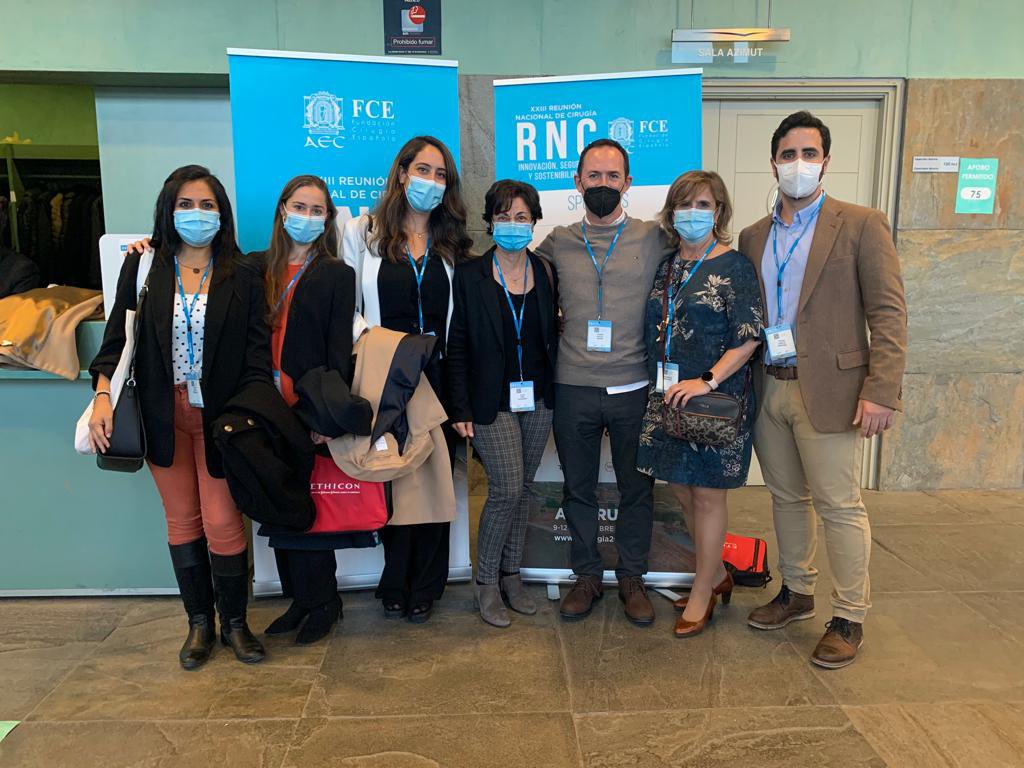 MahurSmiley's tweet photo. Broche de oro a esta #rncirugia2021 empezando con la Dra.Boermeester, simposio sobre trauma vascular con disección en cadáver y terminando con comunicaciones sobre trauma y cirugía de urg @aecirujanos @rncirugia2021 https://t.co/SzN0tdlCZS