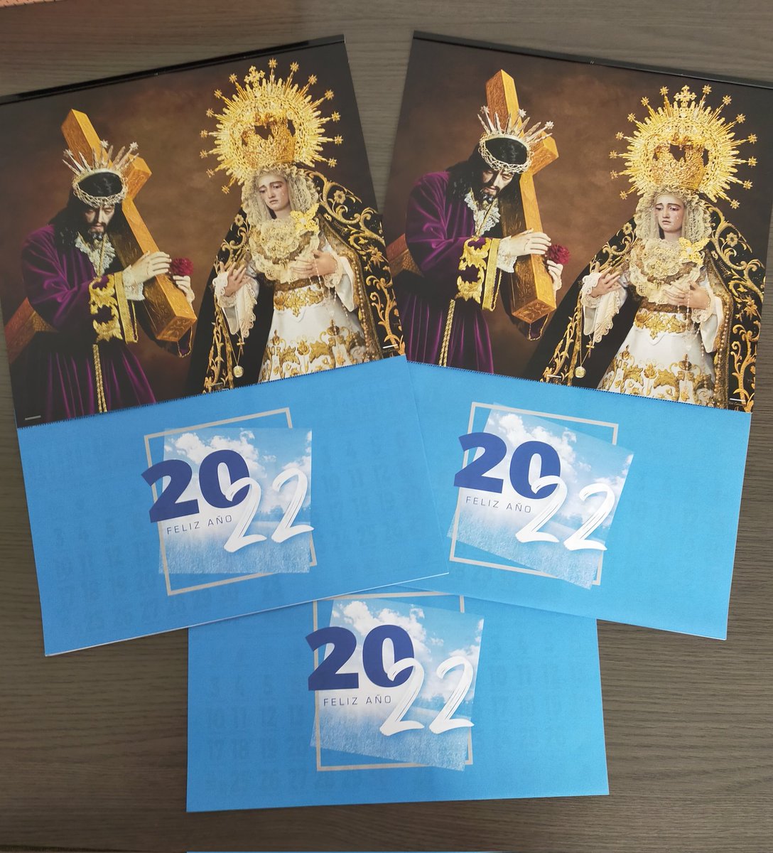 🔴Ya puedes adquirir el calendario de nuestra Hermandad para el próximo año 2022, toda persona interesada que se ponga en contacto con algun miembro de la hermandad.
📌 Donativo: 2€
📷 Fotografía: Juan José Camargo Repullo