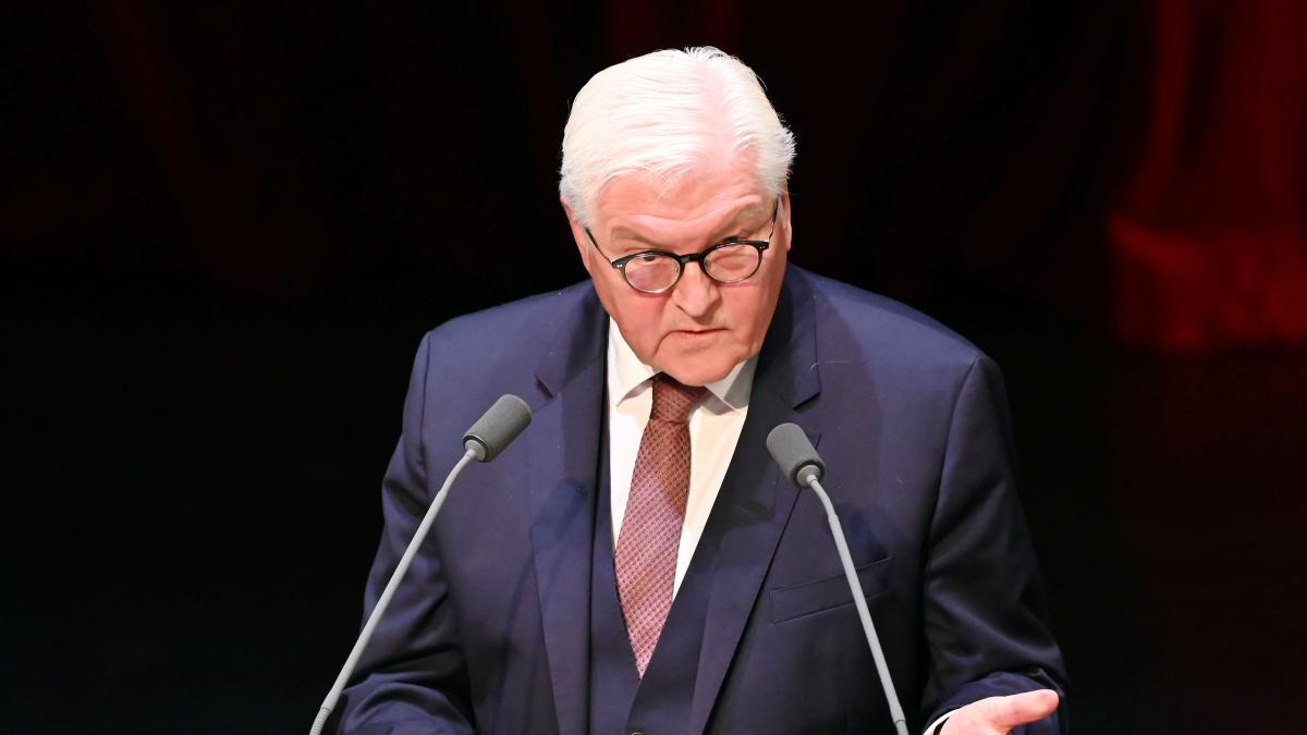 welt's tweet photo. „Sie gefährden uns alle“ – Steinmeier hat keine Geduld mehr mit Ungeimpften https://t.co/VOjBdbFT5H https://t.co/rM9ayx7U4K