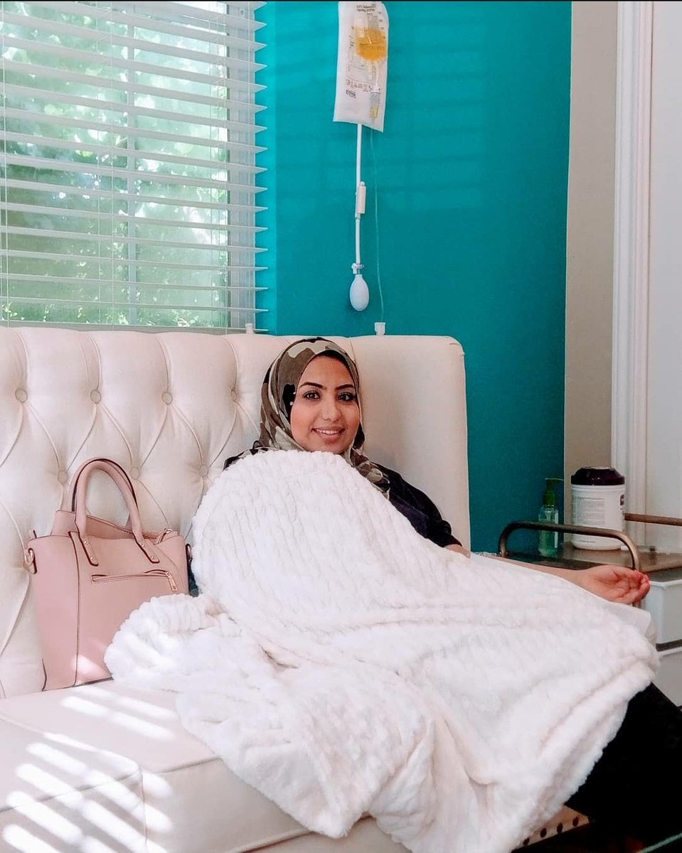 Beautiful atmosphere with beautiful people! Happy Friday!