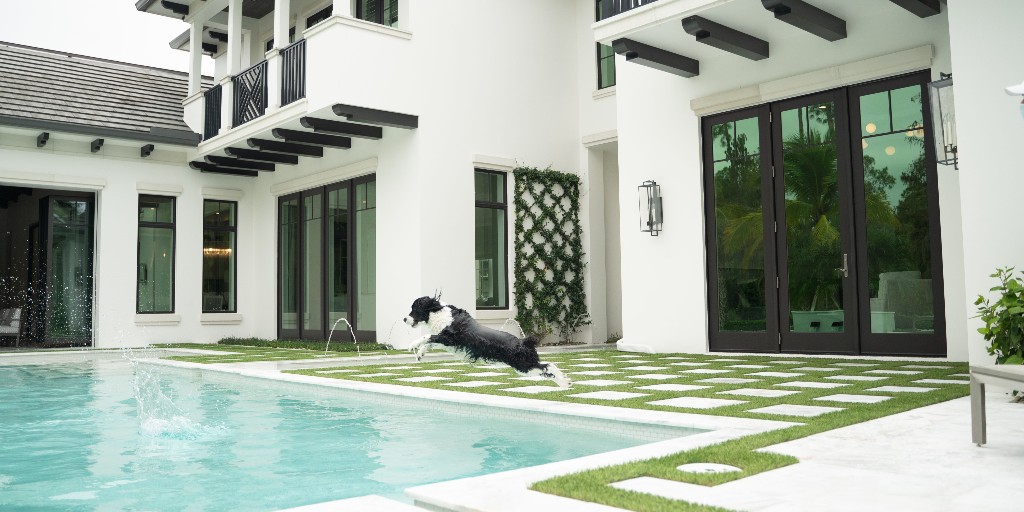 DiamondCustom's tweet photo. Jumping into the weekend like 😎
#luxuryhomebuilder #luxuryhomes #customhomes #naplesflorida #naplesrealestate #diamondcustomhomes #curbappeal #customhomebuilder #homeremodeling #floridabuilder #luxuryresidence #SWFL #homeinspo #dreamhome #thediamondway https://t.co/B3zuVaLC8S