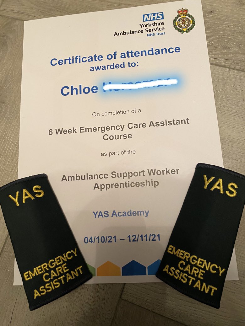 chloe-louise tweet media