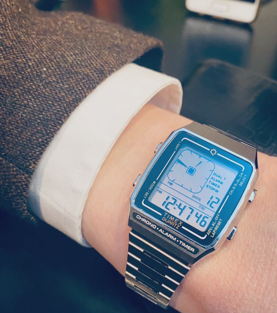 tkcamec634's tweet photo. ついに買っちまった。
#timex
#timexdigital
#timexq
#timexlcd https://t.co/Dq4SAXo5a9