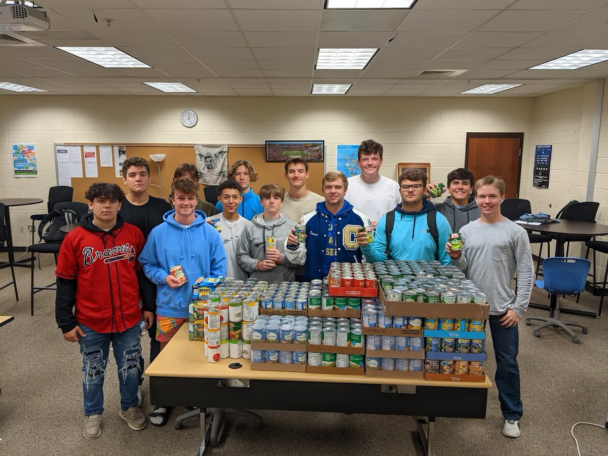 CassBaseball's tweet photo. We are SUPER proud of our Cass Baseball players for donating 607 cans to the Cass SkillsUSA canned food drive! The food generated from this drive goes directly to members of the #CassFamily who need it most. #AlwaysGSC #GoColonels https://t.co/5mJ5u6oJaZ