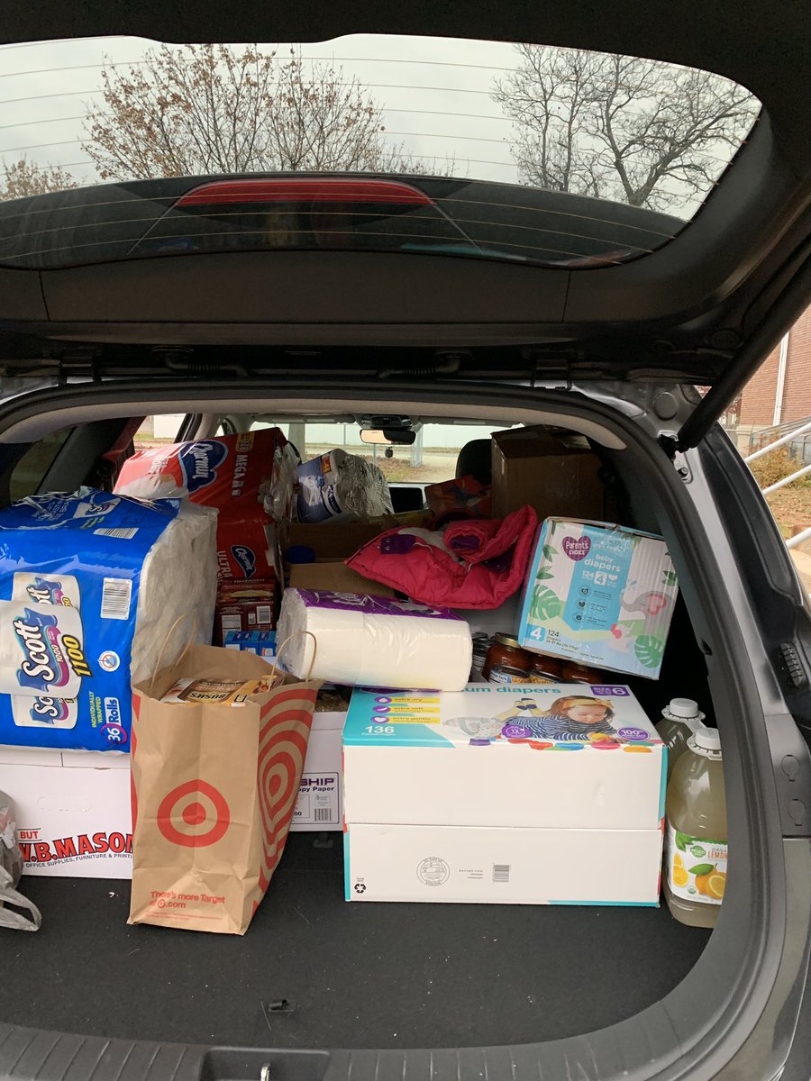 PreKClockers's tweet image. Thanks to our Pittaway community we dropped off a carload of supplies to Ashland Food Pantry!  #givinggathering #PittCrew