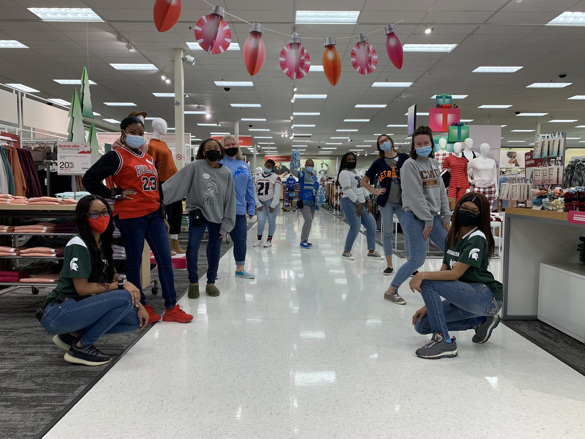 This team never disappoints, 2207 Southfield knows how to BRING IT. Representing our Target pride with our Sports theme.