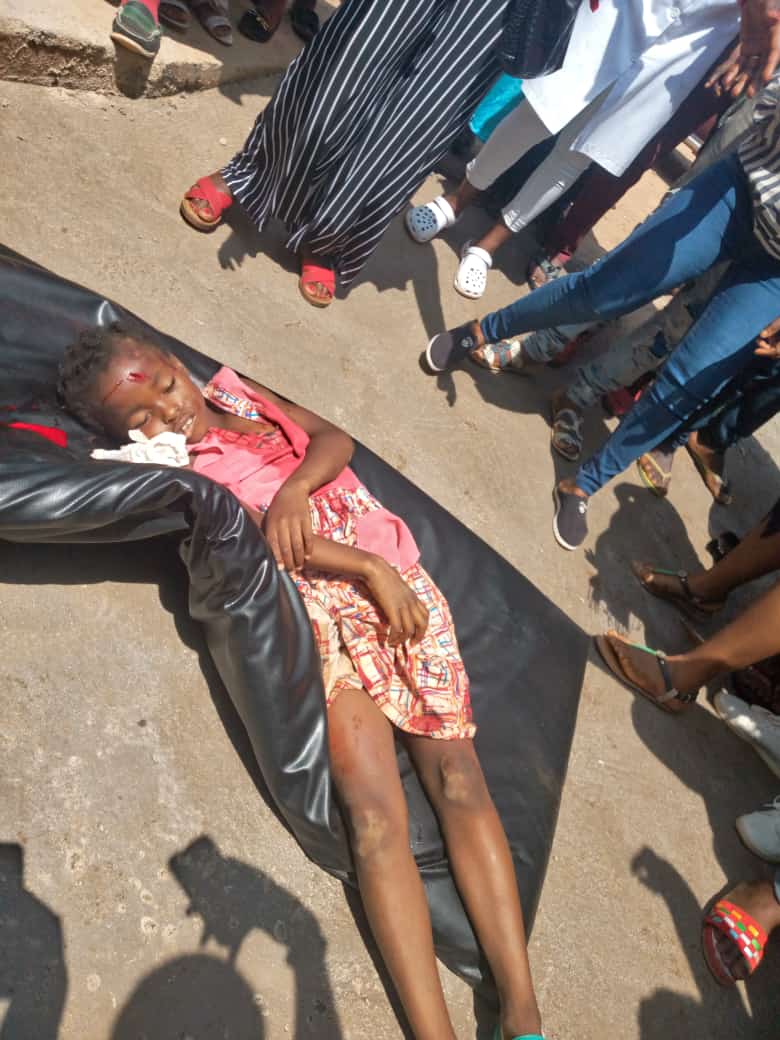 W4Ppj's tweet photo. Resp. 4 genocide lies w/ LRC Governor who deploys thugs 2 militarize urban centers &amp; commit crimes w/ impunity. @cameroonPM237 makes mockery of peace w/ systematic, widespread, deliberate war tactic 2 instill fear, subdue pop. who want 2 live w/ dignity. Yes 2 Swiss peace process https://t.co/Jfa4cPNkoG