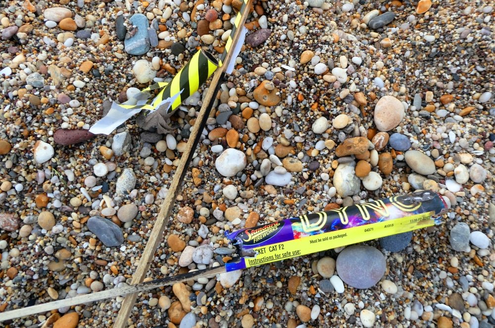 Could u please try &amp; eliminate single use plastic from your products <a href="/stndfireworks/">Standard Fireworks</a> ? We're trying to save the planet here <a href="/Cornish_PPC/">CornishPPollutionC</a> <a href="/CleanCornwall/">Clean Cornwall</a> <a href="/2minbeachclean/">2 Minute Beach Clean</a> <a href="/sascampaigns/">Surfers Against Sewage</a> <a href="/COP26/">COP26</a>