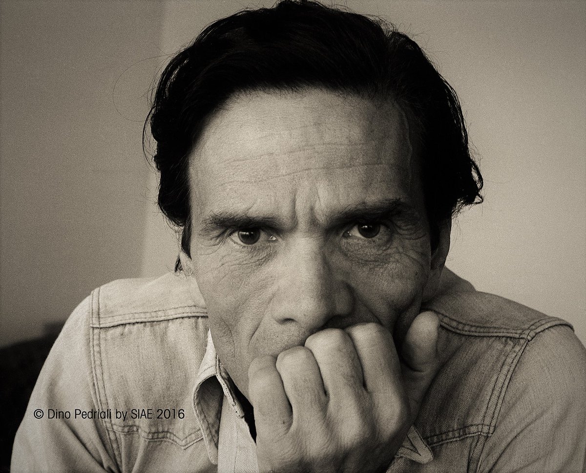 RPerezChaves's tweet photo. @sergioandreola @CittaPasolini @lunarscp @cinemaofdreams @zuzzusierattusi @max1969s @AlbertGalera @mtonino @Ms_Golightly #pasolini75
Pier Paolo Pasolini, l’ultime fotografie scattatagli © Dino Pedriali by Siae 2016 https://t.co/37zvebxdcw