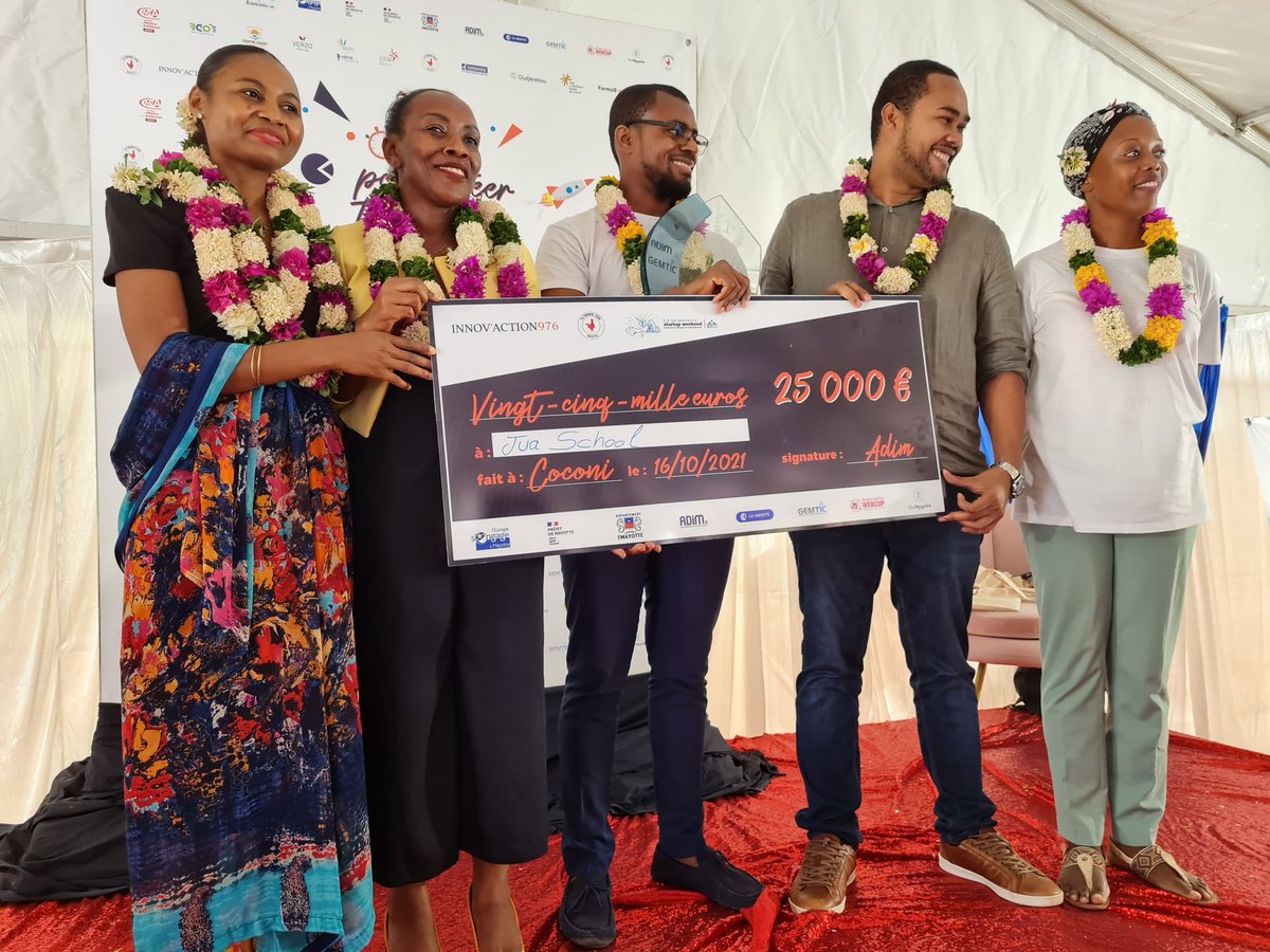 outremers360's tweet photo. #Innovation- #Mayotte : Jua School, le soutien scolaire à domicile et à distance, 1er lauréat d'#Innovaction 2021 https://t.co/5PNGdAXYLz https://t.co/u8IHDVUmHz