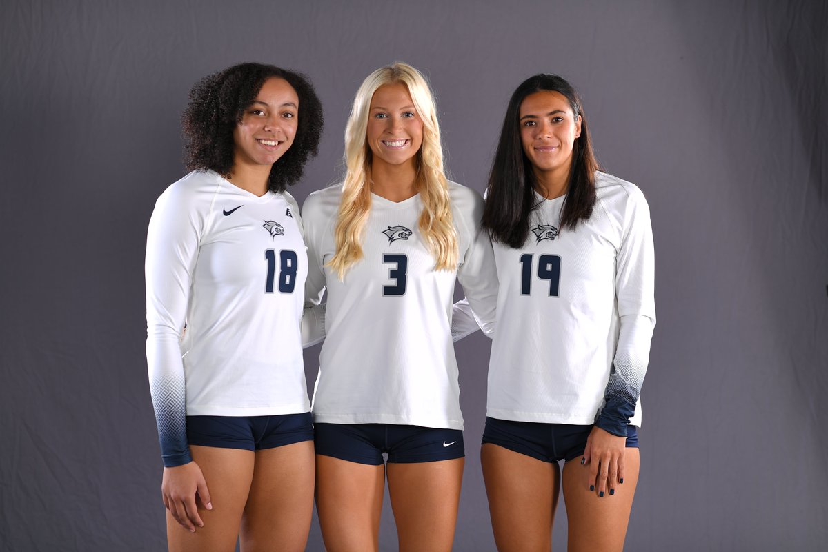UNHVOLLEYBALL's tweet photo. 'Cats host @BinghamtonVB on Senior Day (4:30pm) on Saturday from Lundholm Gym in home finale #AEVB #BeTheRoar

Gameday Central ➡️ https://t.co/a1Uz5BQqYe https://t.co/e7TQGHrsUw