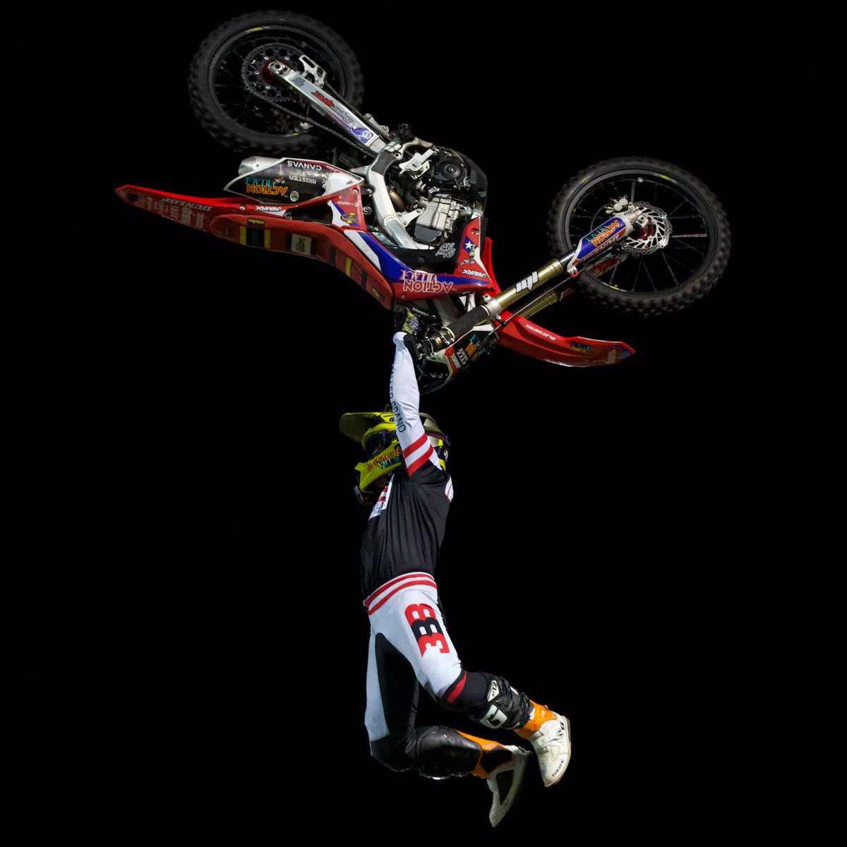 NitroCircus's tweet photo. Sending it big into the last weekend of the North America You Got This tour 🤘

#NitroCircus #YouGotThis https://t.co/IZ99i6yYQ0
